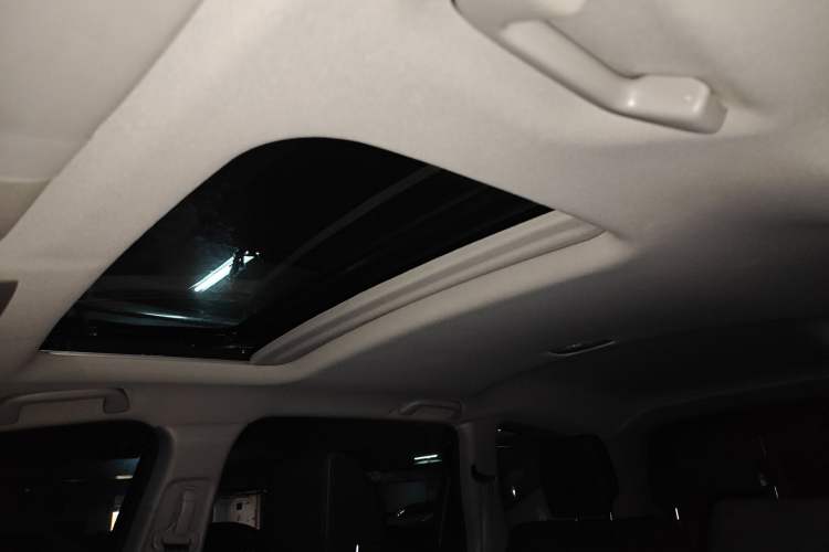 Used Honda Breeze 2021 Rui Hybrid 2.0L 2WD Rui Elite Edition Headliner
