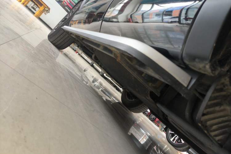 Used Honda Breeze 2021 240TURBO CVT Two-Wheel Drive Smart Enjoyment Version Left Side Sill