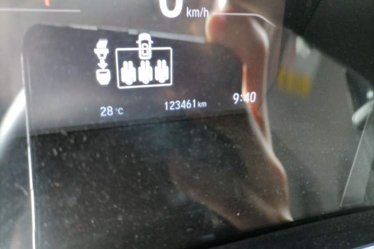 Used Honda Breeze 2021 Rui Hybrid 2.0L 2WD Rui Luxury Edition Odometer Close Up
