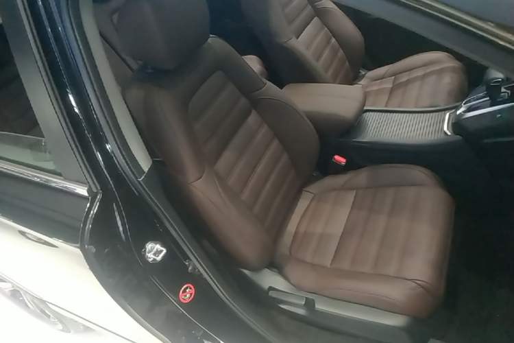 Used Honda Breeze 2021 240TURBO CVT Front-Wheel Drive Elite Edition Right Front Seat