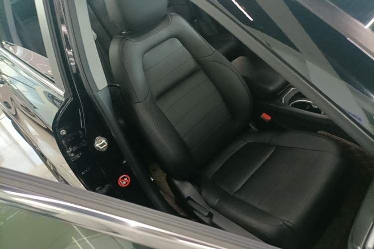 Used Honda Breeze 2021 240TURBO CVT Front-Wheel Drive Elite Edition Right Front Seat