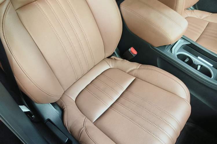 Used Honda Breeze 2021 240TURBO CVT Front-Wheel Drive Elite Edition Right Front Seat