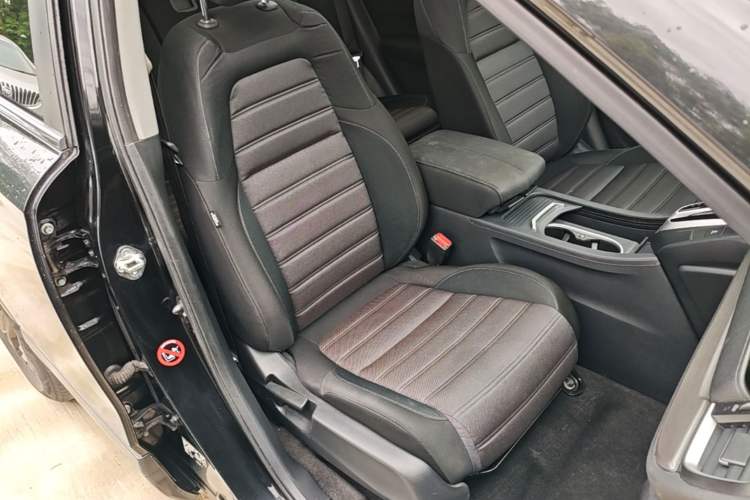 Used Honda Breeze 2021 240TURBO CVT Front-Wheel Drive Elite Edition Right Front Seat
