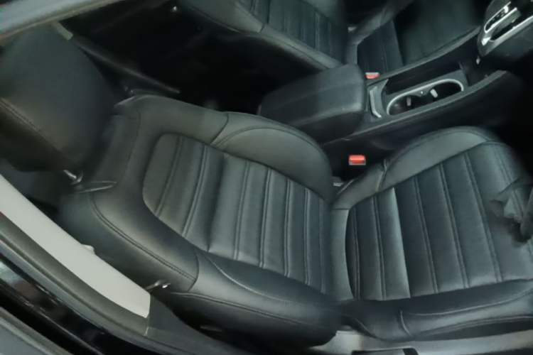 Used Honda Breeze 2021 240TURBO CVT Front-Wheel Drive Elite Edition Right Front Seat