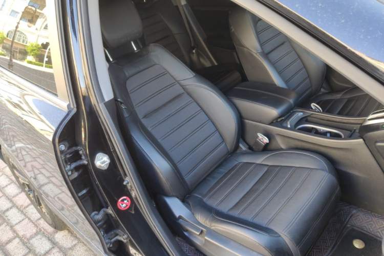 Used Honda Breeze 2021 240TURBO CVT 2WD Luxury Edition Right Front Seat