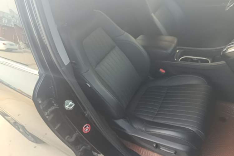 Used Honda Breeze 2021 240TURBO CVT 2WD Prestige Edition Right Front Seat