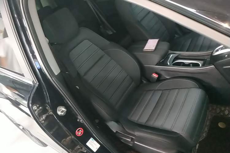 Used Honda Breeze 2021 Rui Hybrid 2.0L 2WD Rui Elite Edition Right Front Seat