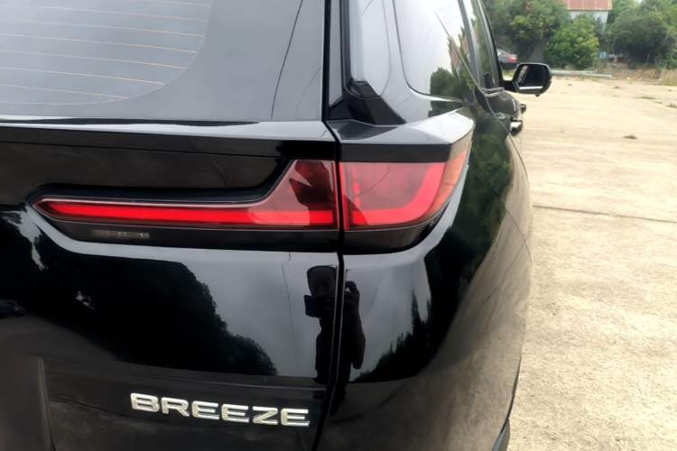 Used Honda Breeze 2021 240TURBO CVT Front-Wheel Drive Elite Edition Right Rear Taillight