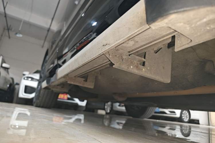 Used Honda Breeze 2021 240TURBO CVT Two-Wheel Drive Phantom Night Edition Right Side Sill