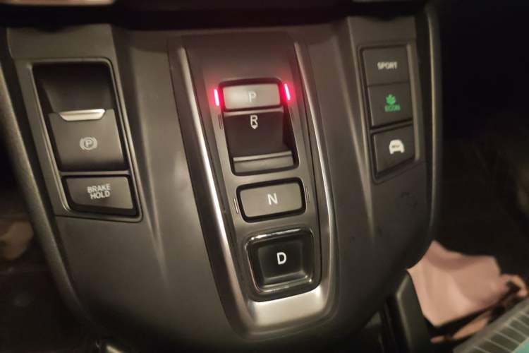 Used Honda Breeze 2021 Rui Hybrid 2.0L 2WD Rui Elite Edition Gear Lever