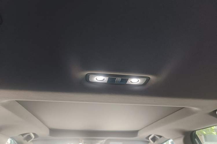 Used Honda Breeze 2021 240TURBO CVT Two-Wheel Drive Smart Enjoyment Version Headliner