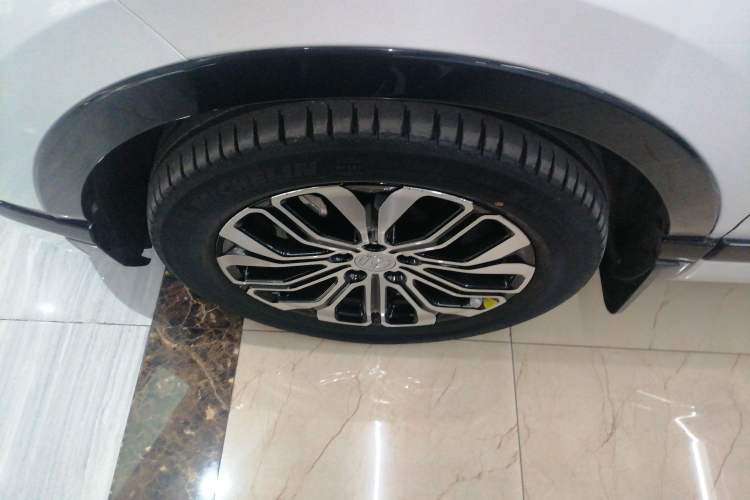Used Honda Breeze 2021 240TURBO CVT Four-Wheel Drive Prestige Edition Left Front Wheel Hub