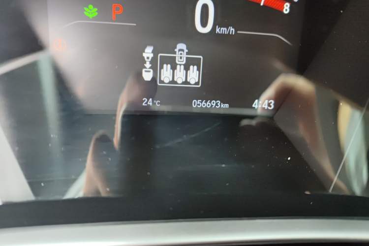 Used Honda Breeze 2021 240TURBO CVT Front-Wheel Drive Elite Edition Odometer Close Up
