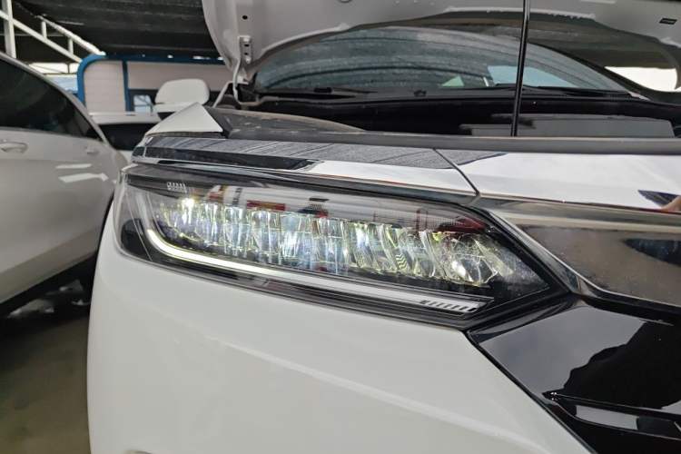 Used Honda Breeze 2021 240TURBO CVT Two-Wheel Drive Smart Enjoyment Version Right Front Headlight
