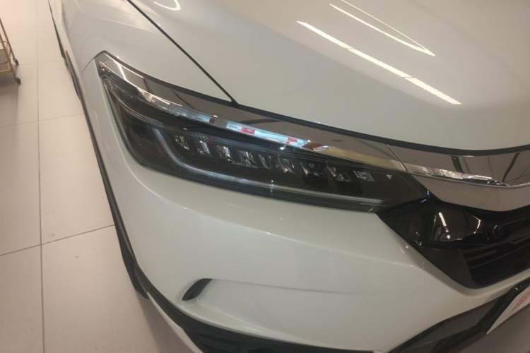 Used Honda Breeze 2021 240TURBO CVT Front-Wheel Drive Elite Edition Right Front Headlight