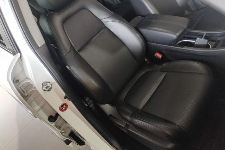 Used Honda Breeze 2021 240TURBO CVT Front-Wheel Drive Elite Edition Right Front Seat