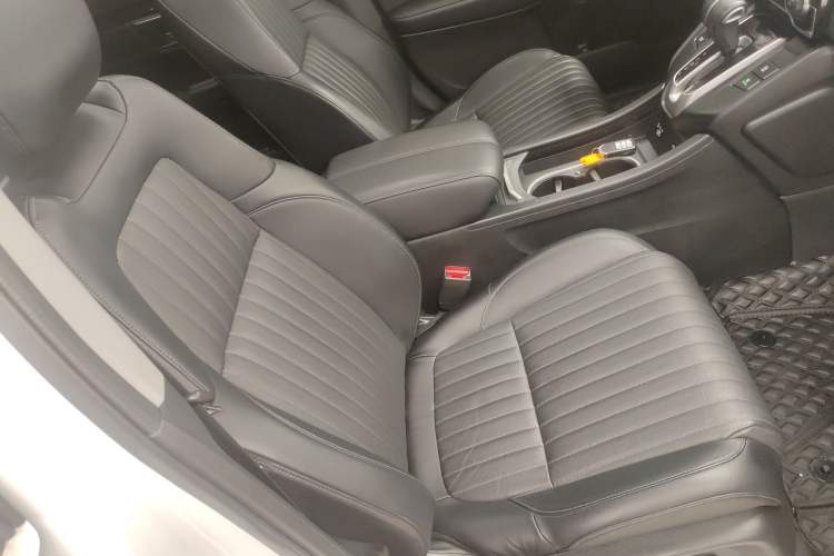 Used Honda Breeze 2021 240TURBO CVT Two-Wheel Drive Smart Enjoyment Version Right Front Seat
