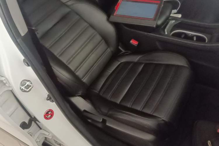 Used Honda Breeze 2021 240TURBO CVT Front-Wheel Drive Elite Edition Right Front Seat
