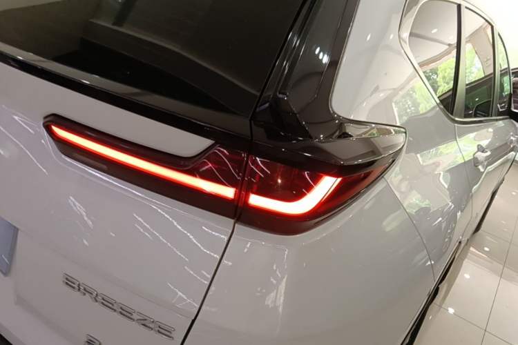 Used Honda Breeze 2021 240TURBO CVT Front-Wheel Drive Elite Edition Right Rear Taillight