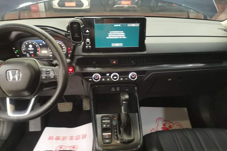 Used Honda Breeze 2023 240TURBO Two-Wheel-Drive Luxury Edition 5 Seats Audio And AC Panel