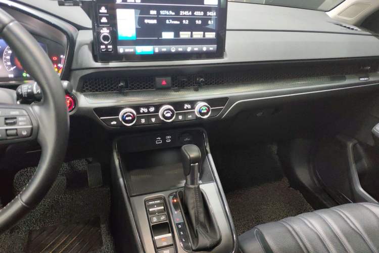 Used Honda Breeze 2023 240TURBO Two-Wheel-Drive Luxury Edition 5 Seats Audio And AC Panel