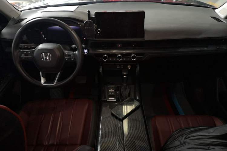 Used Honda Breeze 2023 240TURBO Two-Wheel-Drive Luxury Edition 5 Seats Center Console