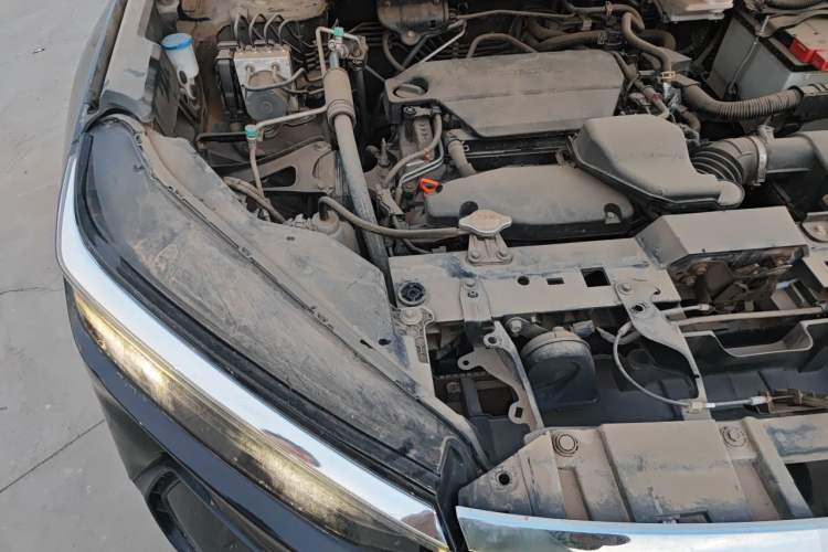 Used Honda Breeze 2023 240TURBO Two-Wheel-Drive Elite PRO 7-Seater Engine Bay Right