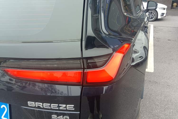 Used Honda Breeze 2023 240TURBO Two-Wheel-Drive Luxury Edition 5 Seats Exterior 3