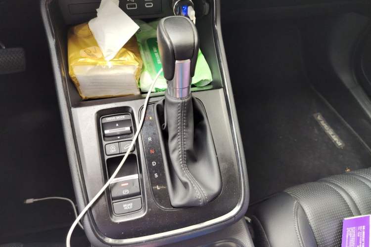 Used Honda Breeze 2023 240TURBO Two-Wheel-Drive Luxury Edition 5 Seats Gear Lever
