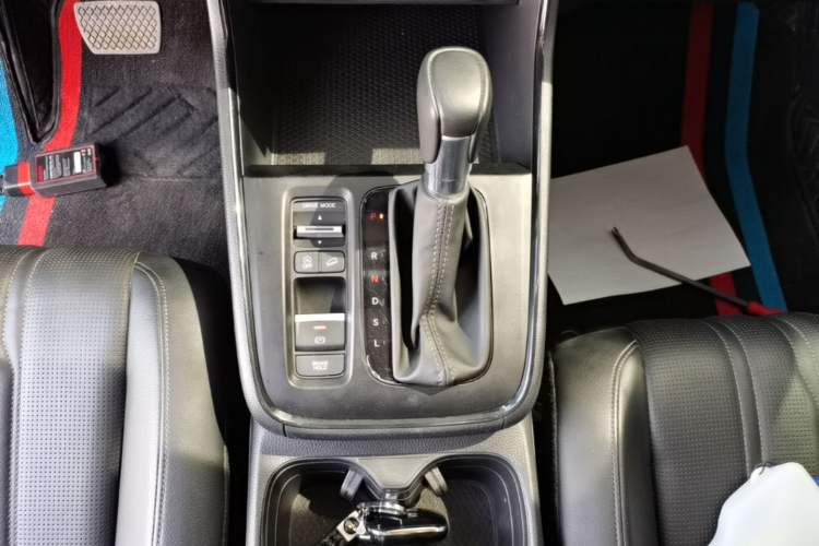 Used Honda Breeze 2023 240TURBO Two-Wheel-Drive Luxury Edition 5 Seats Gear Lever
