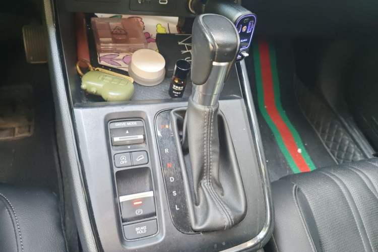 Used Honda Breeze 2023 240TURBO Two-Wheel-Drive Luxury Edition 5 Seats Gear Lever