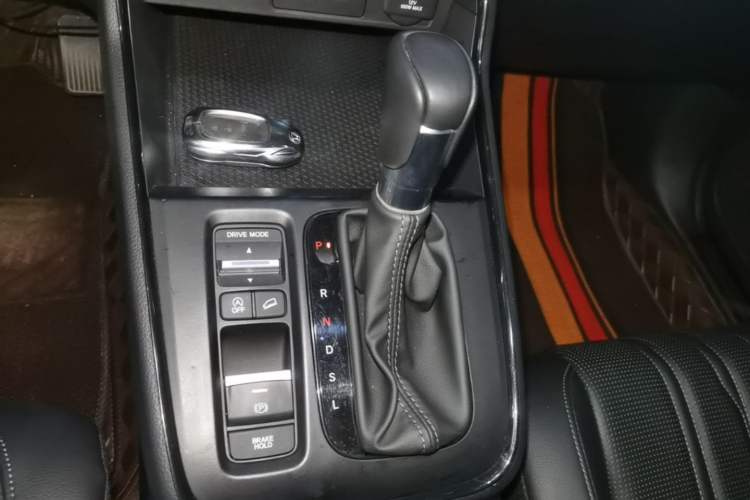 Used Honda Breeze 2023 240TURBO Two-Wheel-Drive Luxury Edition 5 Seats Gear Lever
