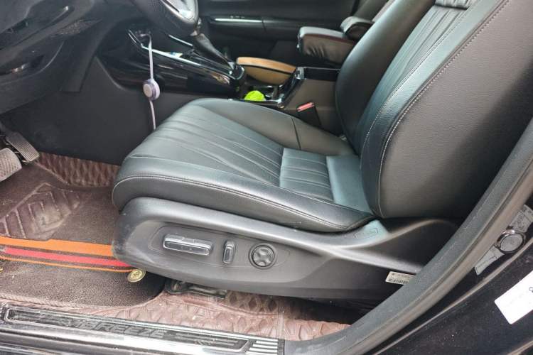 Used Honda Breeze 2023 240TURBO Two-Wheel-Drive Luxury Edition 5 Seats Left Front Seat