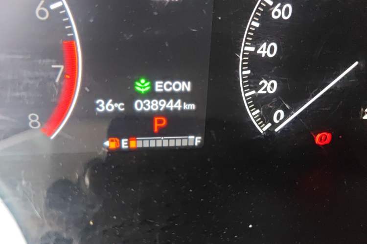 Used Honda Breeze 2023 240TURBO Two-Wheel-Drive Elite PRO 7-Seater Odometer Close Up