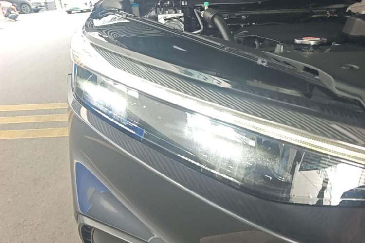 Used Honda Breeze 2023 240TURBO Two-Wheel-Drive Luxury Edition 5 Seats Right Front Headlight