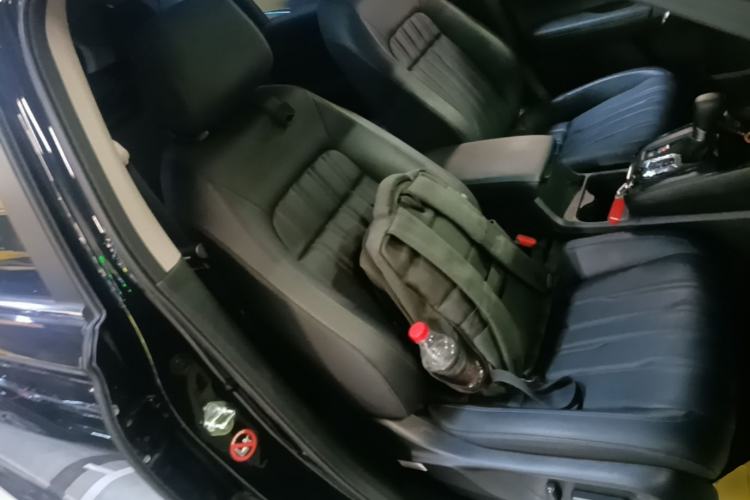 Used Honda Breeze 2023 240TURBO Two-Wheel-Drive Prestige Edition 5 Seats Right Front Seat