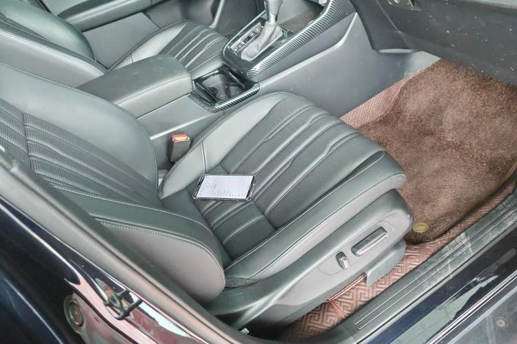 Used Honda Breeze 2023 240TURBO Two-Wheel-Drive Luxury Edition 5 Seats Right Front Seat