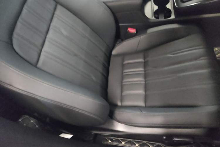 Used Honda Breeze 2023 240TURBO Two-Wheel-Drive Luxury Edition 5 Seats Right Front Seat