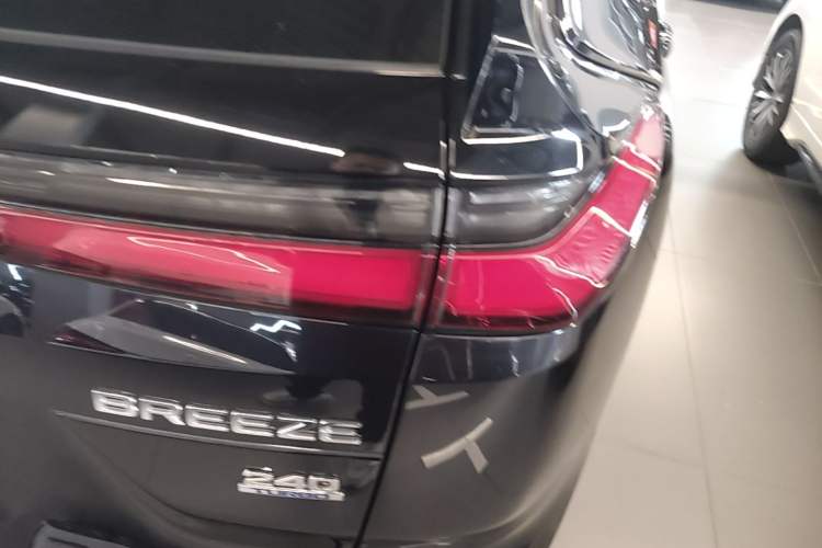 Used Honda Breeze 2023 240TURBO Two-Wheel-Drive Luxury Edition 5 Seats Right Rear Taillight