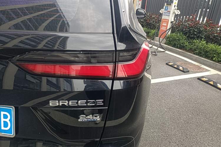 Used Honda Breeze 2023 240TURBO Two-Wheel-Drive Luxury Edition 5 Seats Right Rear Taillight