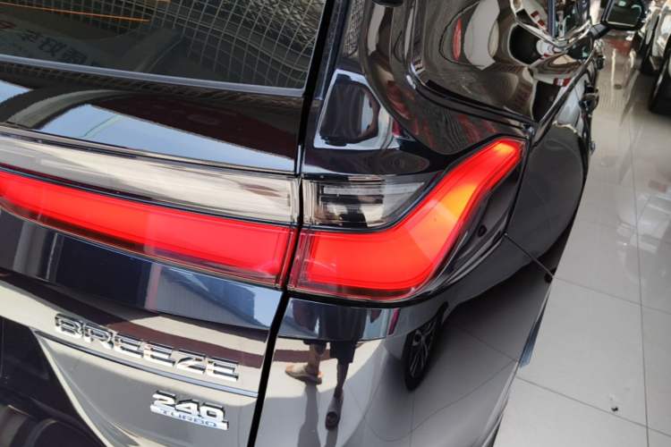 Used Honda Breeze 2023 240TURBO Two-Wheel-Drive Luxury Edition 5 Seats Right Rear Taillight