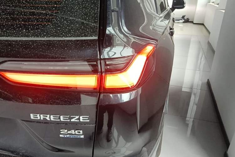 Used Honda Breeze 2023 240TURBO Two-Wheel-Drive Luxury Edition 5 Seats Right Rear Taillight