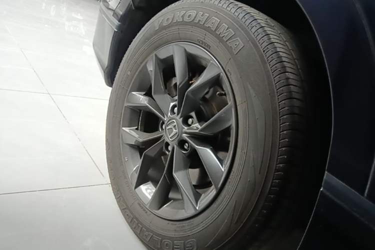 Used Honda Breeze 2023 240TURBO Two-Wheel-Drive Luxury Edition 5 Seats Right Rear Wheel Hub