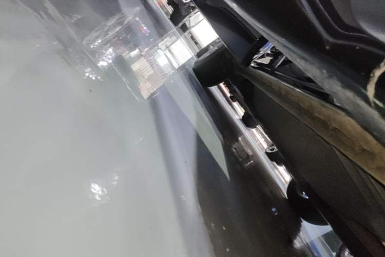Used Honda Breeze 2023 240TURBO Two-Wheel-Drive Luxury PRO 7-Seater Right Side Sill