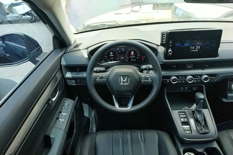 Used Honda Breeze 2023 240TURBO Two-Wheel-Drive Luxury Edition 5 Seats Steering Wheel