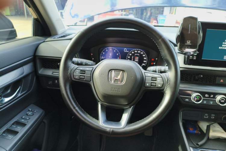 Used Honda Breeze 2023 240TURBO Two-Wheel-Drive Luxury Edition 5 Seats Steering Wheel