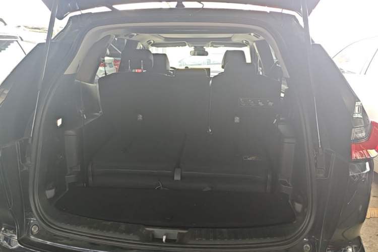 Used Honda Breeze 2023 240TURBO Two-Wheel-Drive Luxury PRO 7-Seater Trunk