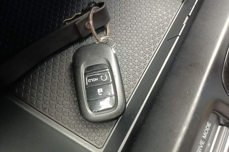 Used Honda Breeze 2023 240TURBO Two-Wheel-Drive Luxury Edition 5 Seats Vehicle Key