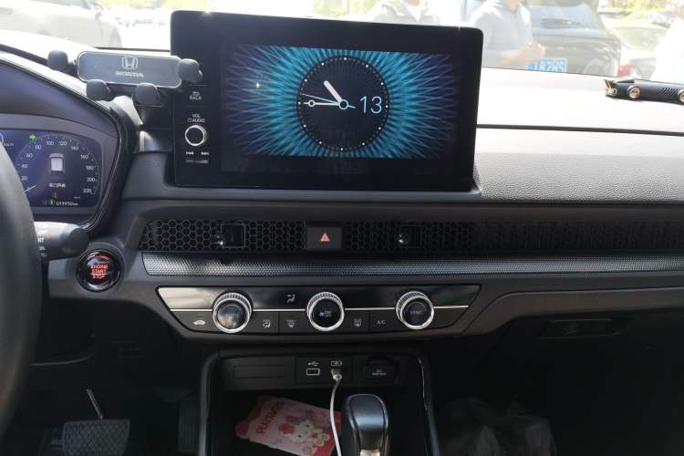 Used Honda Breeze 2023 240TURBO Two-Wheel-Drive Luxury Edition 5 Seats Audio And AC Panel