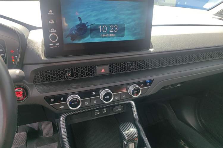 Used Honda Breeze 2023 240TURBO Two-Wheel-Drive Prestige Edition 5 Seats Audio And AC Panel